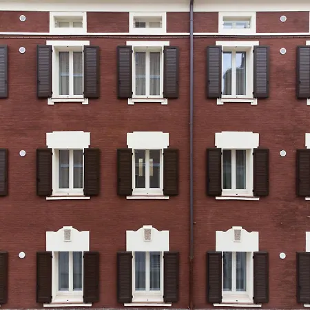 Relax Luxury Rent 4* モデナ