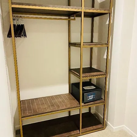 Relax Luxury Rent ゲストハウス モデナ