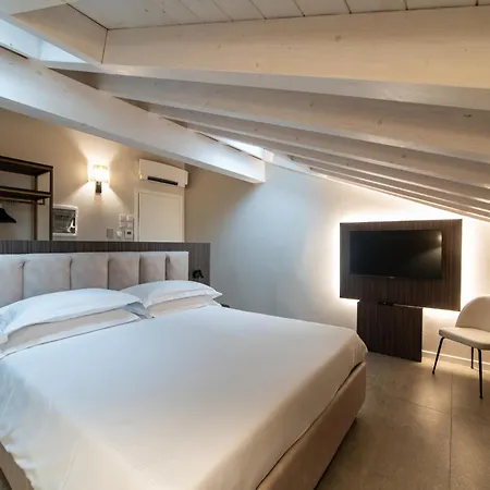 Relax Luxury Rent 4* Módena